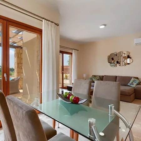Aphrodite Hills Junior Junior J032 Air Conditioning Private Pool 2 Bedrooms P * Paphos