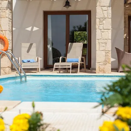 Aphrodite Hills Junior Junior J032 Air Conditioning Private Pool 2 Bedrooms P